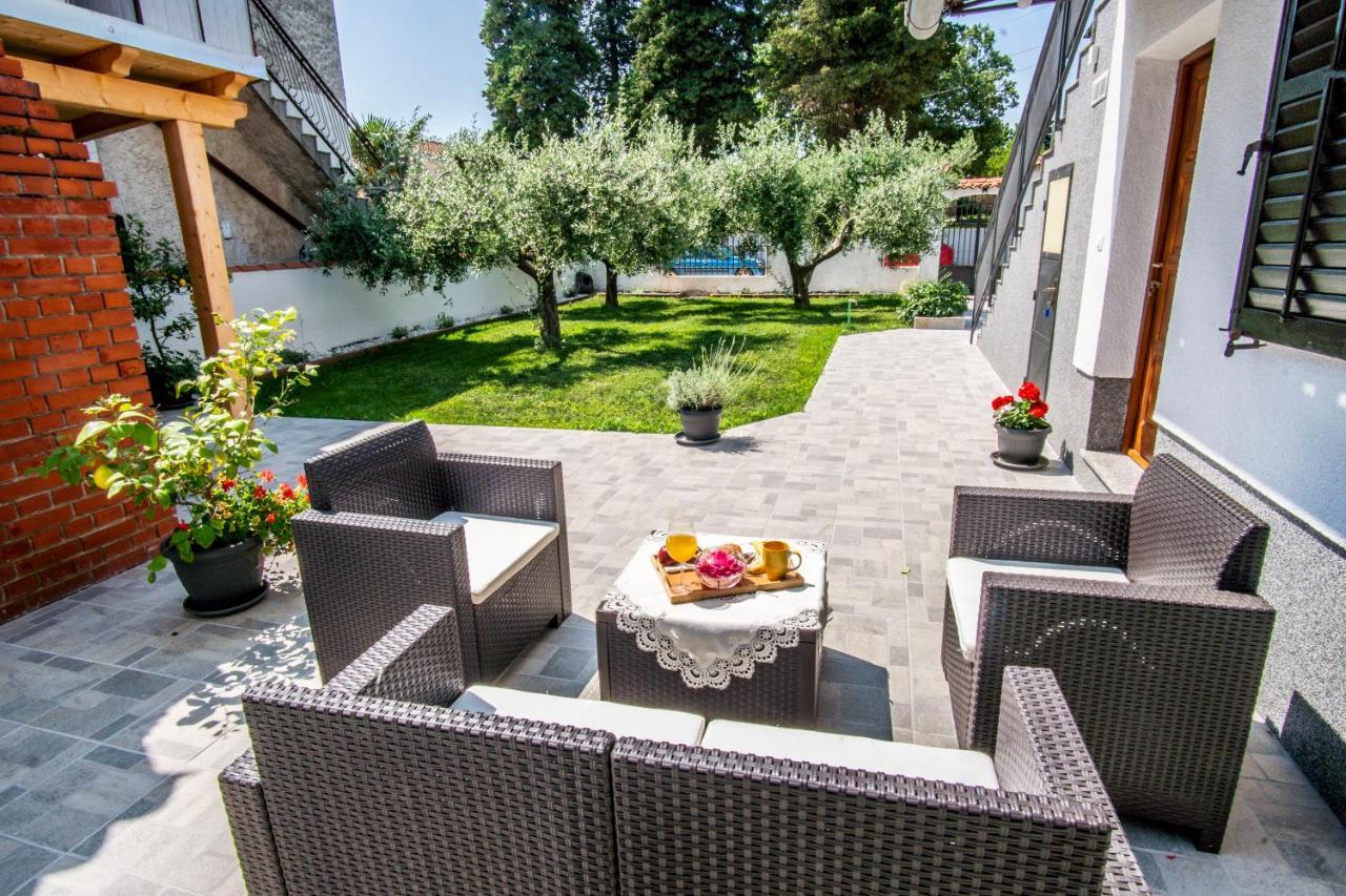 House Nada Apartman Muntić Extérieur photo