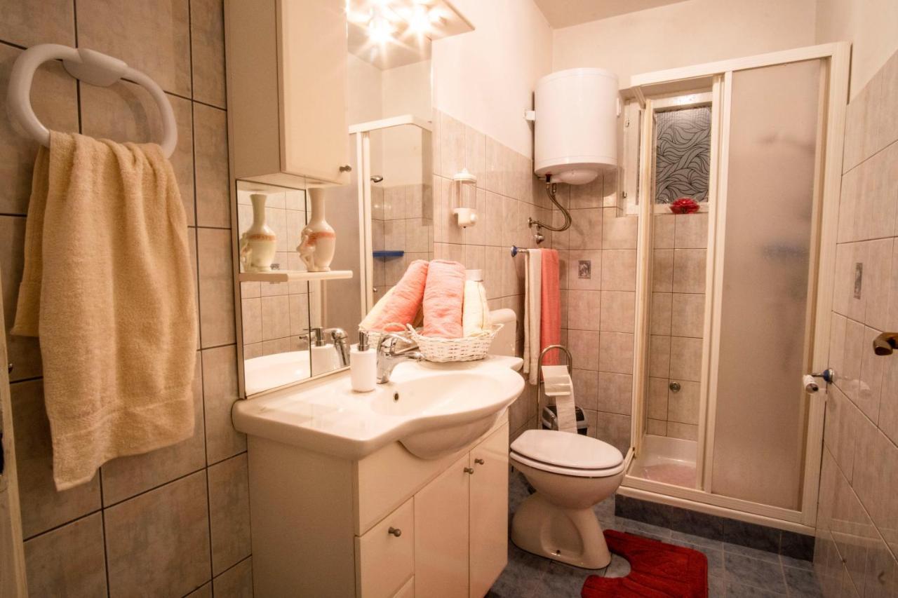 House Nada Apartman Muntić Extérieur photo