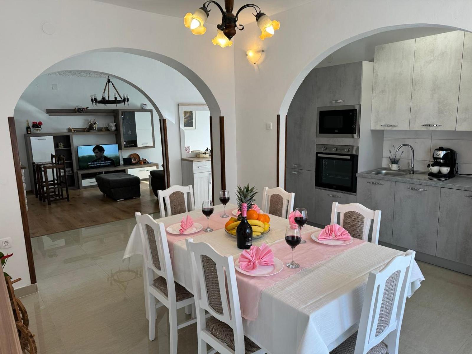 House Nada Apartman Muntić Extérieur photo
